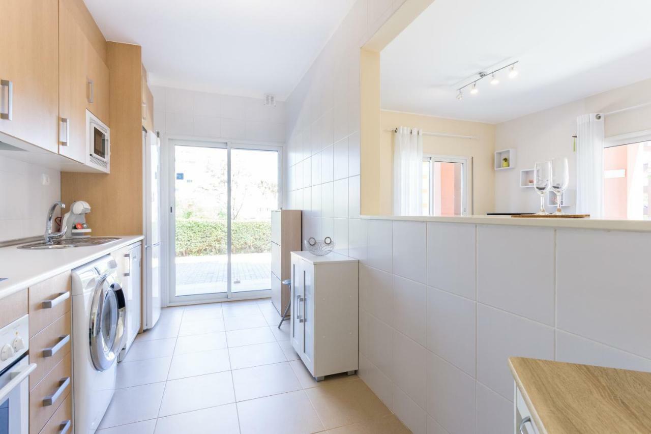 Tropical Beach Apartment Litoralmar Portimão Esterno foto